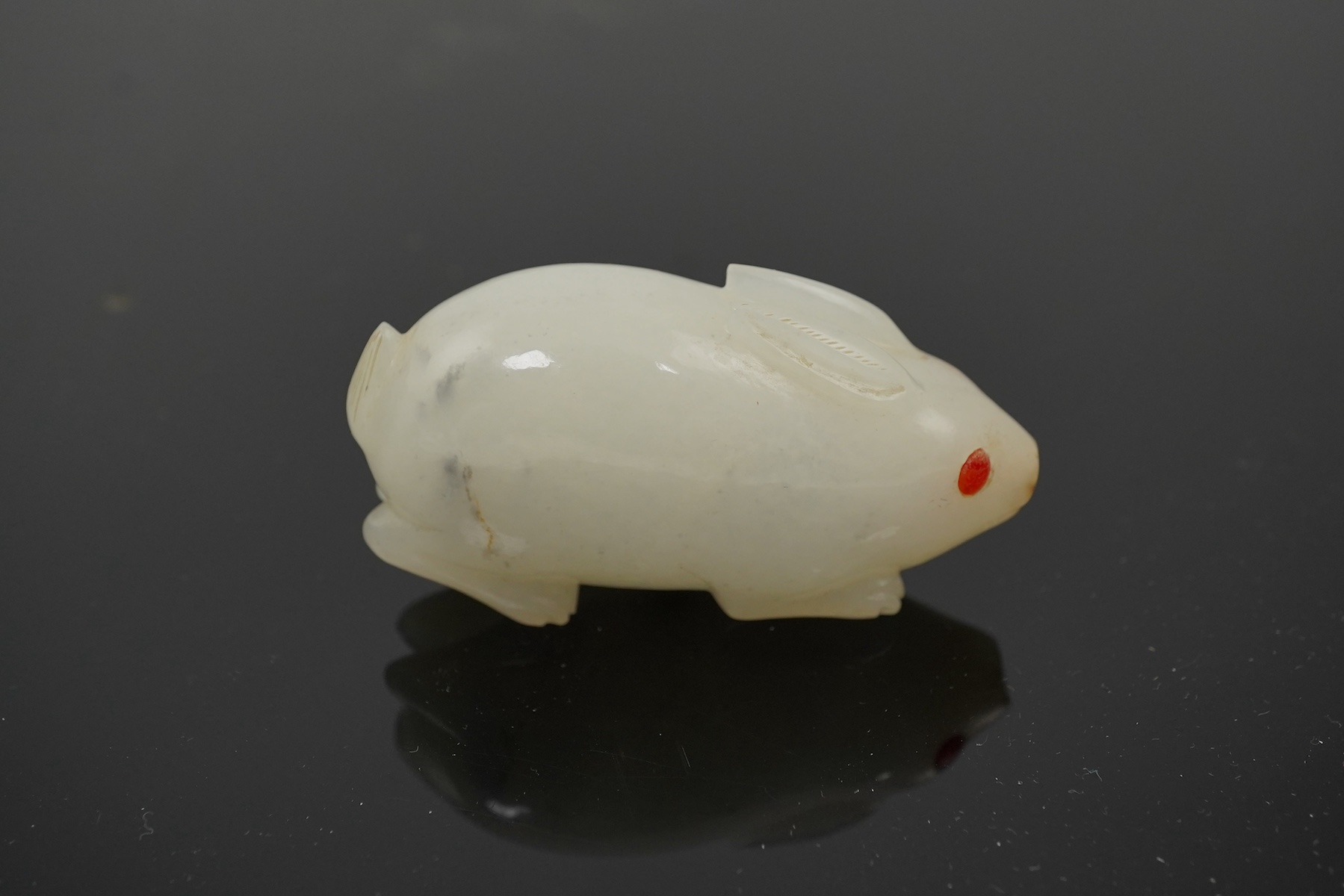 A Chinese white jade ‘rabbit’ snuff bottle, 18th/19th century